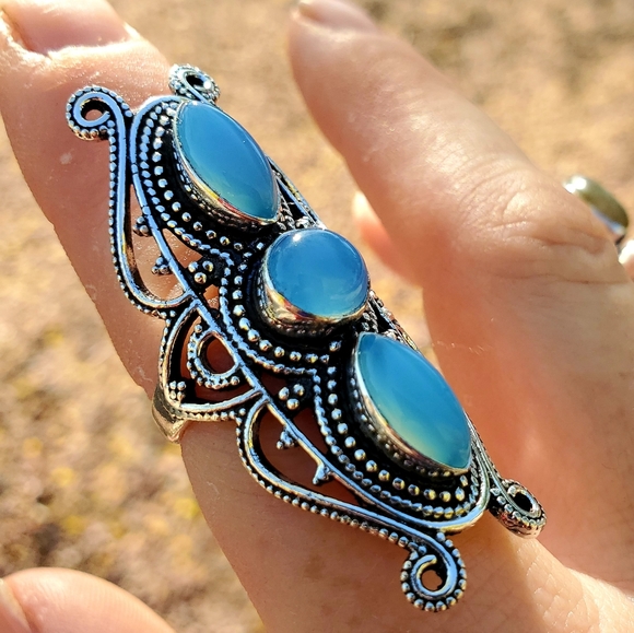 New Chalcedony 925 Silver Statement Ring. - Picture 11 of 12